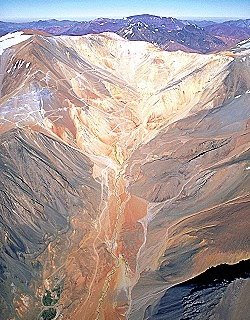 El anuncio de Barrick, el renuncio de los gobiernos