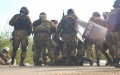 Toque de queda en Amazonia peruana después de represión