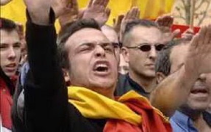 La Falange Española financia grupos violentos secesionistas del oriente boliviano