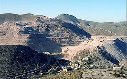 Minera San Xavier, una mina de votos