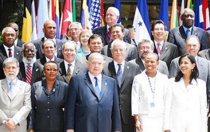 Aprobada por aclamación derogación de resolución que excluyó a Cuba de OEA