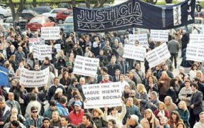 Agravios de la gobernación contra los trabajadores