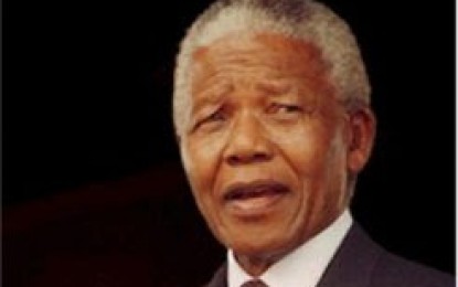 Mandela cumple 91 años con reconocimiento mundial a su obra