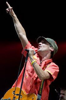 Manu Chao pide que se pague lo que se pueda por su último álbum, “La Colifata”