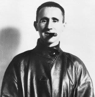 Bertolt Brecht: un artista muy humano