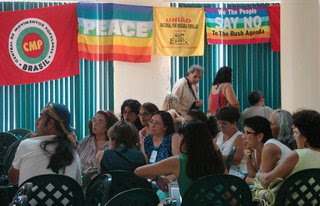 Pensamiento latinoamericano, cultura e identidades *
