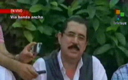 Zelaya advierte sobre estrategias de Micheletti en jornada de diálogo