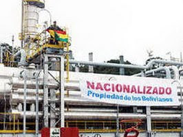Evo asegura que la nacionalización mejoró la situación económica de Bolivia y redujo la pobreza