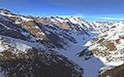 La ley Filmus entrega los glaciares y la cordillera