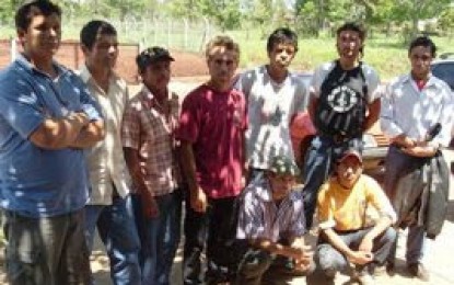 En Misiones los tareferos de Montecarlo comenzaron huelga de hambre