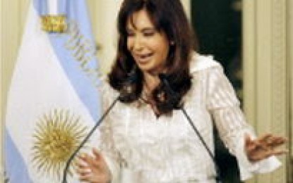 La ofensiva política sigue en manos de la presidenta, para furia de la oposición