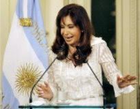 La ofensiva política sigue en manos de la presidenta, para furia de la oposición