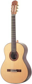 La guitarra es una hija de Arabia en el teatro Quintanilla
