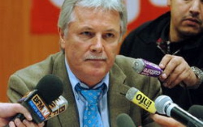 Didier Le Reste, líder sindical francés: “Tenemos enfrente a un Gobierno reaccionario, revanchista e intransigente”