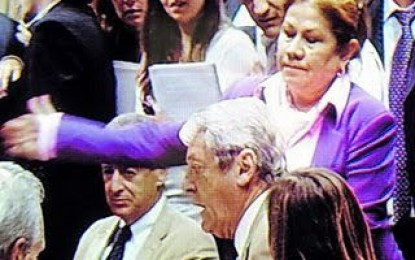 Giro de la presidenta en la búsqueda de un acuerdo con empresarios