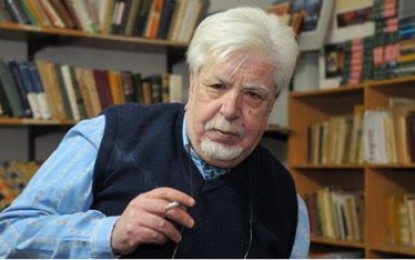 Carlos Levy, poeta y guarda de antiguos libros-joyas