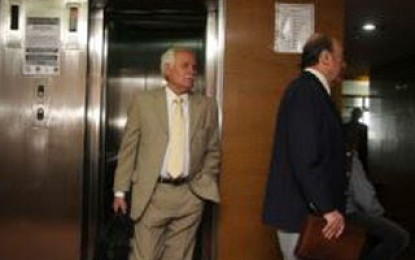Juicios: Romano masticando el jury