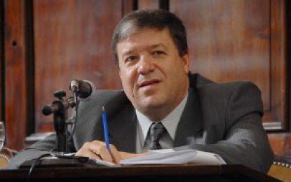 Una muy justa reparación para ex presos políticos