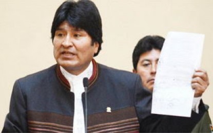 Gobierno, estado, movimientos sociales y poder dual en Bolivia