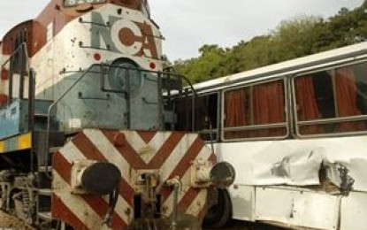Trenes, subtes y camiones, vehículos de la lucha política