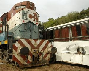 Trenes, subtes y camiones, vehículos de la lucha política