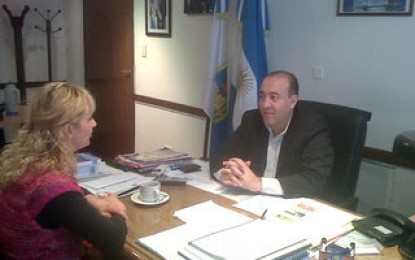 Diputado Arenas disgustado por cambio de nombre a polideportivo de General Alvear