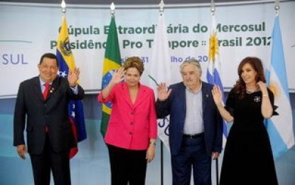 Los debates de fondo y la pura espuma opositora
