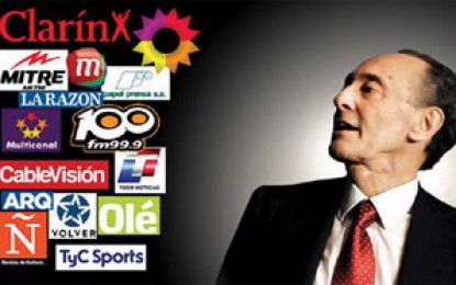 Es la política y, por supuesto, los negocios y monopolios también