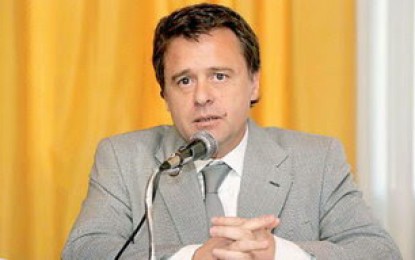 Omar Palermo, una fija en la corte
