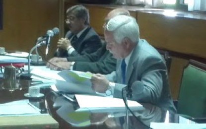 Rico en plena huida – El vandalismo contra organismos de derechos humanos
