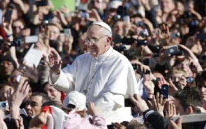 Franciscos y Claras por una iglesia en renovación