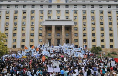 Mendoza en emergencia social: rogativas a Francisco