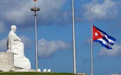 Queda prohibido dejar morir a Chávez