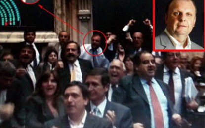 En el congreso, tribunales y el Borda pasan cosas de locos
