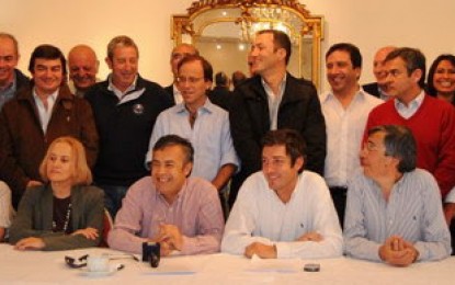 Frente a la “democratización de la justicia”, ni con unos ni con otros