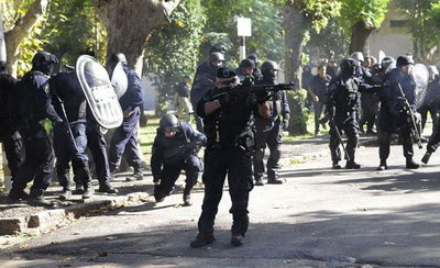 Brutal represión en el Borda