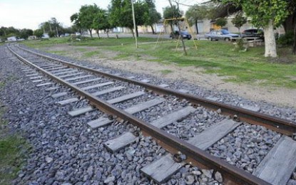 La CNRT prohibió la aplicación de herbicidas en las vías férreas que atraviesen ciudades y pueblos
