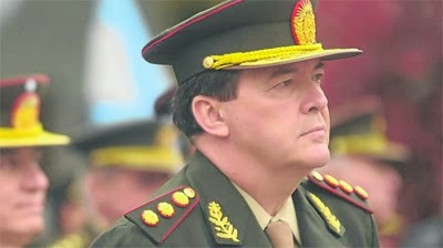DDHH: Milani y en medio la cruz y la picana