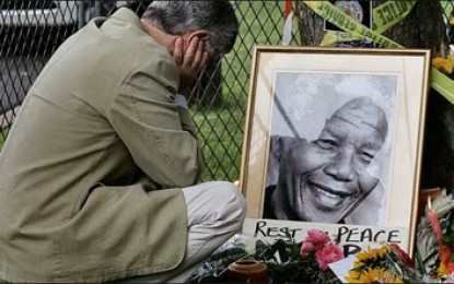 Funeral de opereta para Mandela