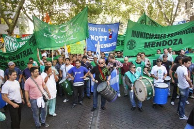 Salarios, precios, lucha gremial