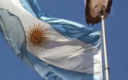 Mezcla rara: elecciones y fondos buitres
