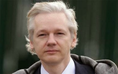 Assange insta a Unasur a crear sus propios buscadores y redes sociales para evitar espionaje