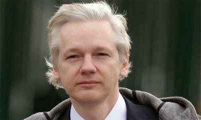 Assange insta a Unasur a crear sus propios buscadores y redes sociales para evitar espionaje