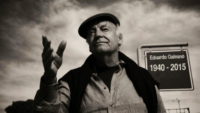 Los fuegos de Galeano (poema urgente)
