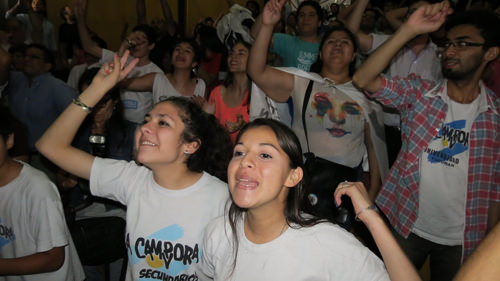 Entre generaciones y coetáneos