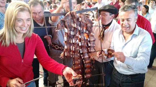 Bailando en la Sociedad Rural