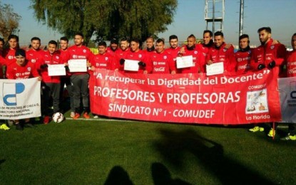 Chile: profesores en huelga recibieron el apoyo de la Selección Nacional