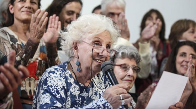 Abuelas: las estrategias de una búsqueda incansable para encontrar nietos