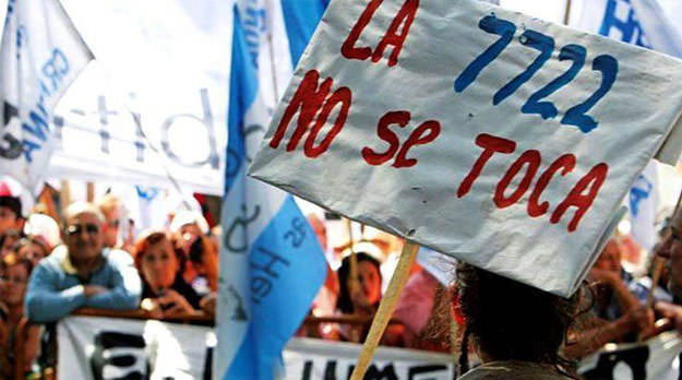 Un tiro para el lado de la justicia, constitucionalidad de la 7722