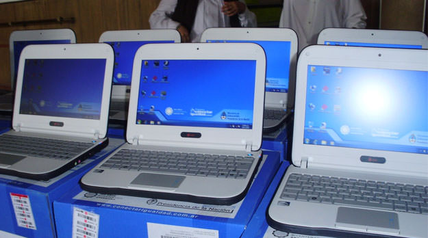 Denuncian despidos en el programa Conectar Igualdad